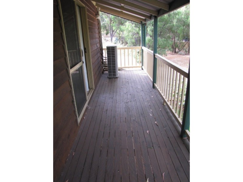 7 Midwater Court, Leschenault WA 6233