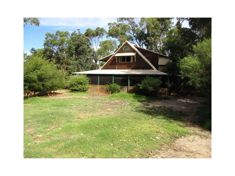 7 Midwater Court, Leschenault WA 6233