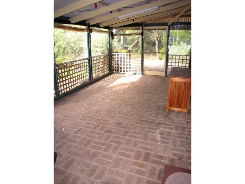 7 Midwater Court, Leschenault WA 6233