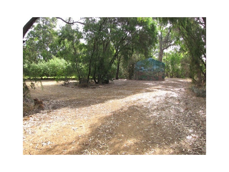 7 Midwater Court, Leschenault WA 6233