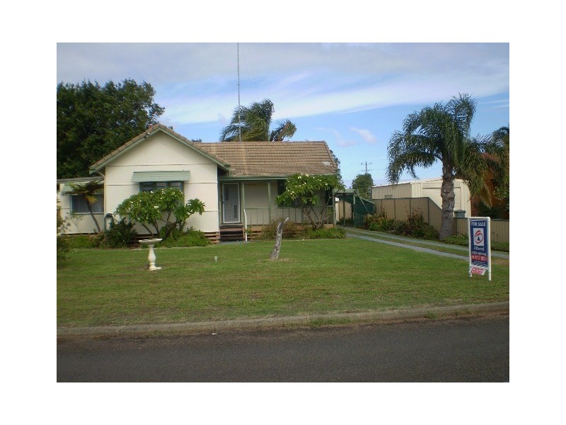 31 Peet Street, Harvey WA 6220