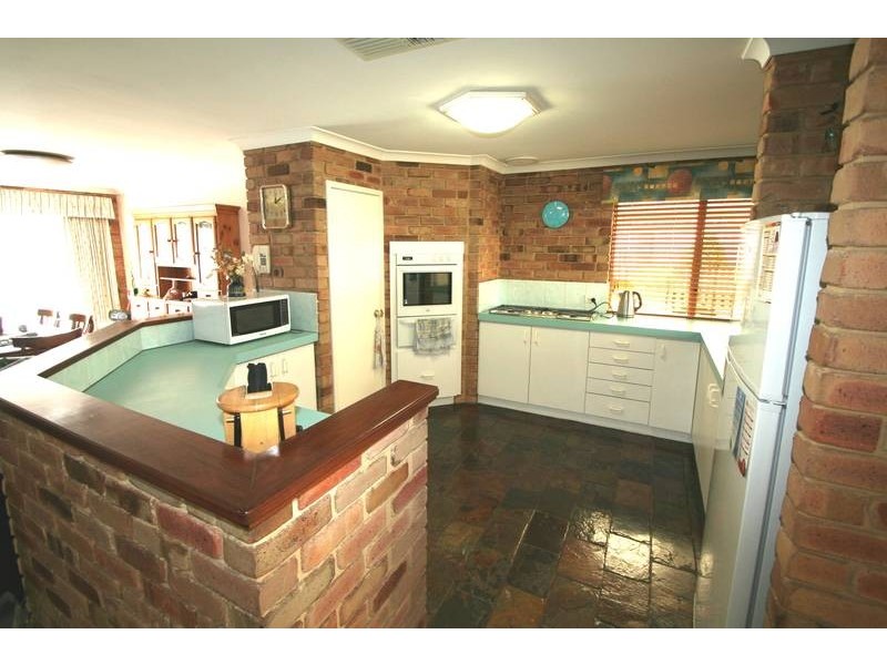 5 Mahogany Place, Eaton WA 6232