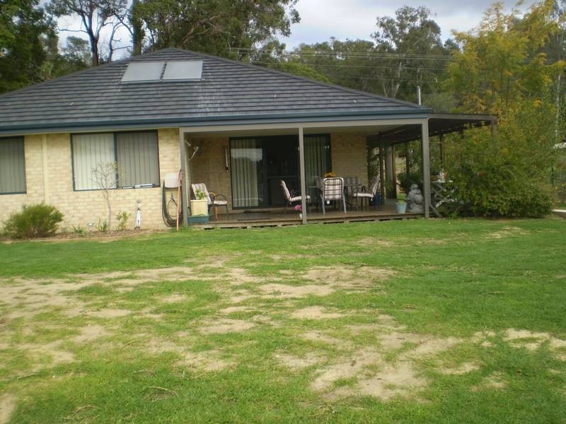 41 Weir Road, Harvey WA 6220