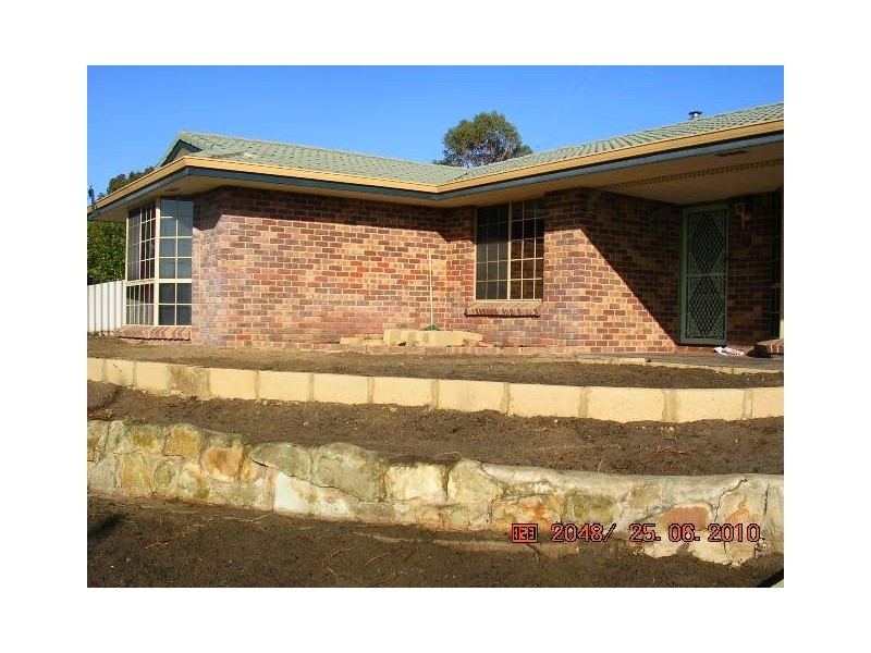 64 Wakefield Crescent, Australind WA 6233
