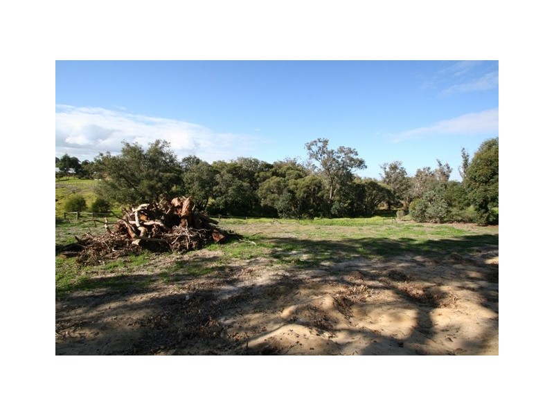 9 Craigie Drive, Roelands WA 6226