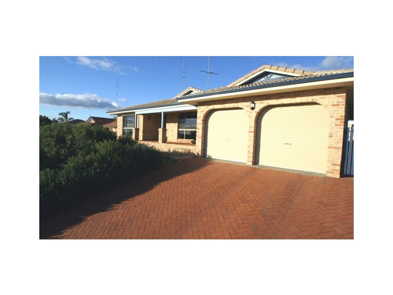 4 Batavia Place, Australind WA 6233