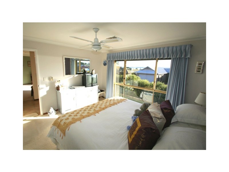 4 Batavia Place, Australind WA 6233