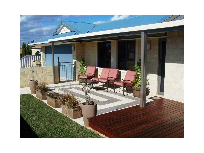 25 Blue Wren Drive, Eaton WA 6232