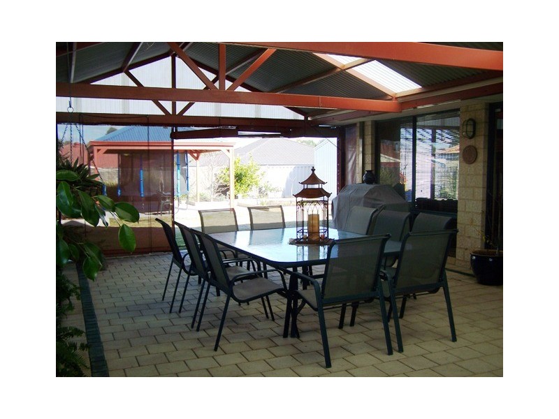 25 Blue Wren Drive, Eaton WA 6232