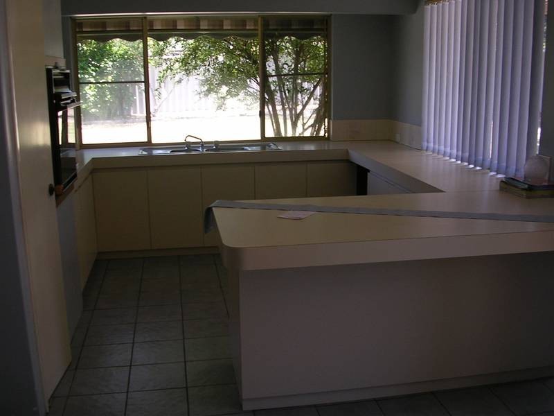 9 Hanks Way, Australind WA 6233