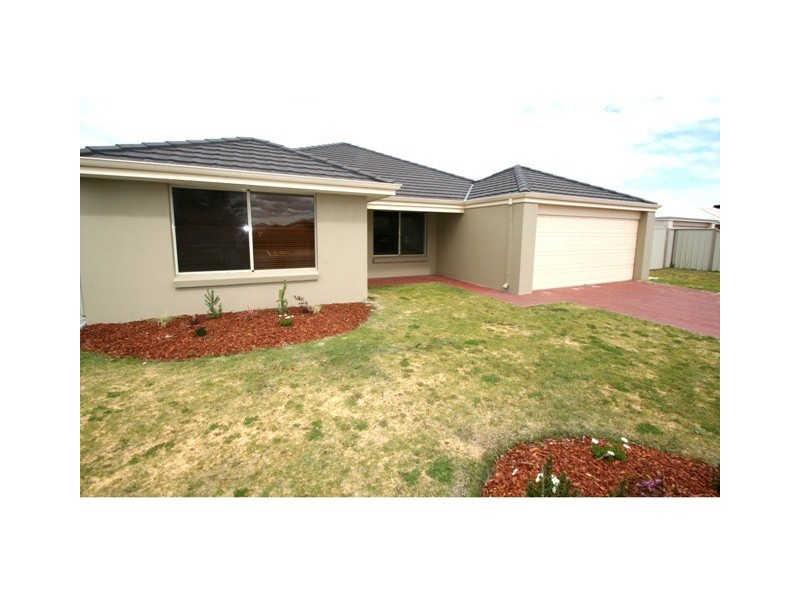 9 Emerald Way, Australind WA 6233