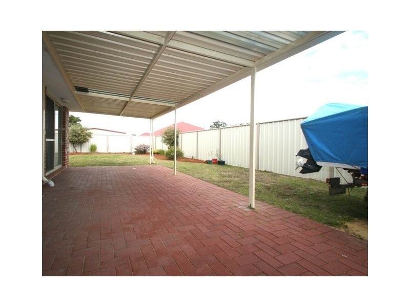 9 Emerald Way, Australind WA 6233