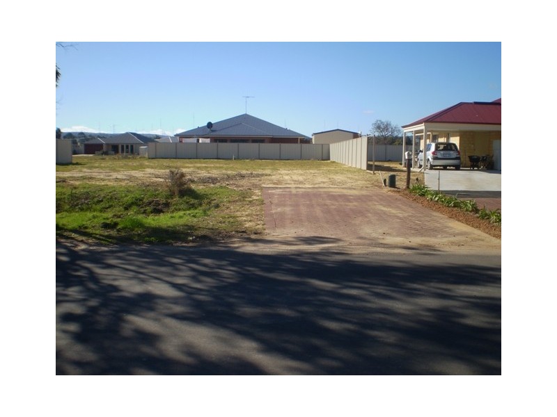 79 Fryer Road, Harvey WA 6220