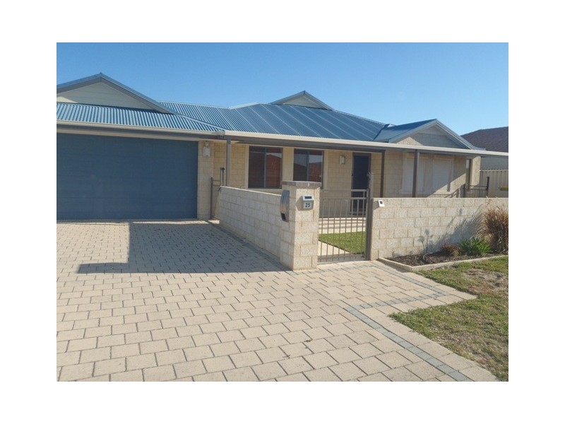 25 Blue Wren Drive, Eaton WA 6232