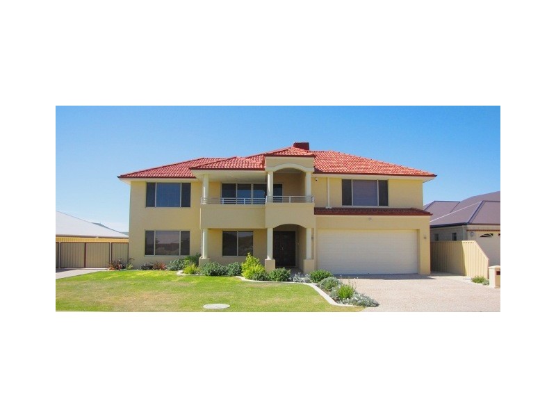 11 Naroona Drive, Dalyellup WA 6230