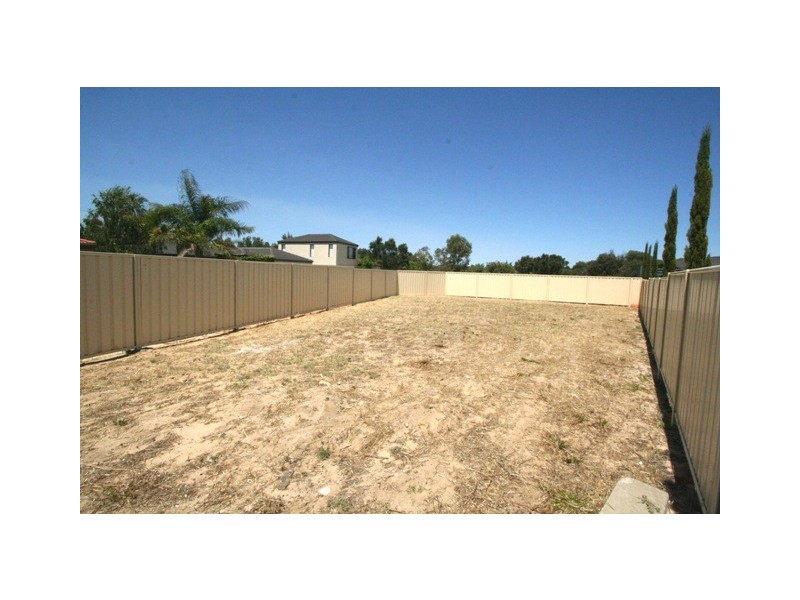 8 Kendle Close, Pelican Point WA 6230