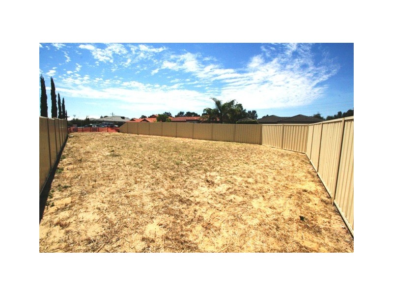 8 Kendle Close, Pelican Point WA 6230