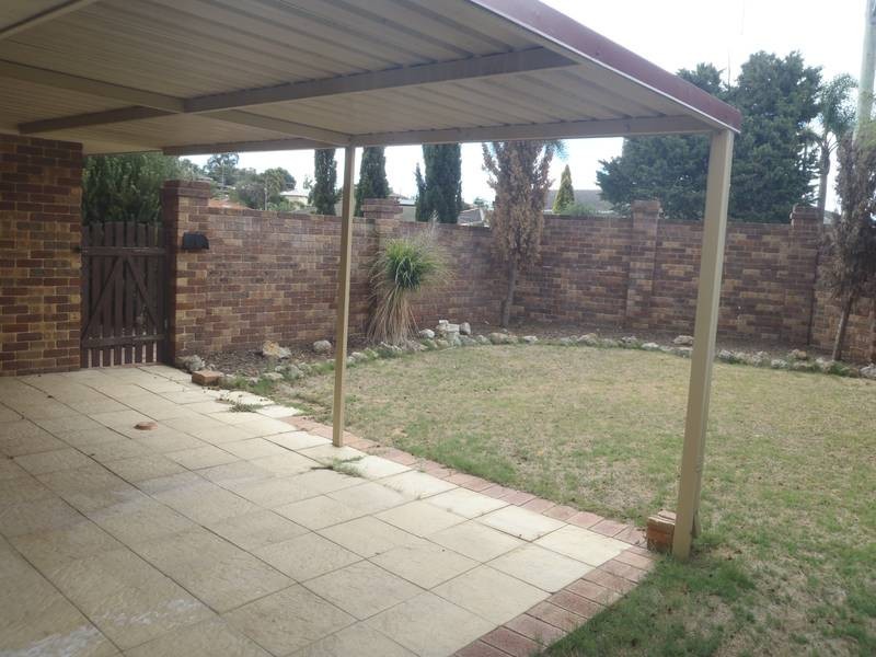 8a Brotherton Way, Australind WA 6233