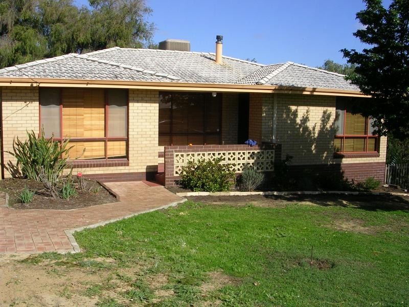 8 Strattimore Place, Australind WA 6233