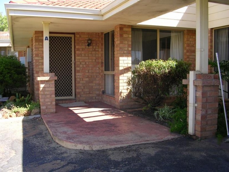 a/4 Hughlings Place, Australind WA 6233