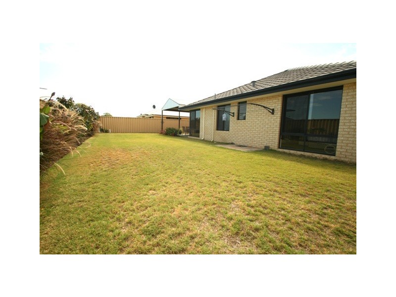 10 Nicolay Approach, Dalyellup WA 6230