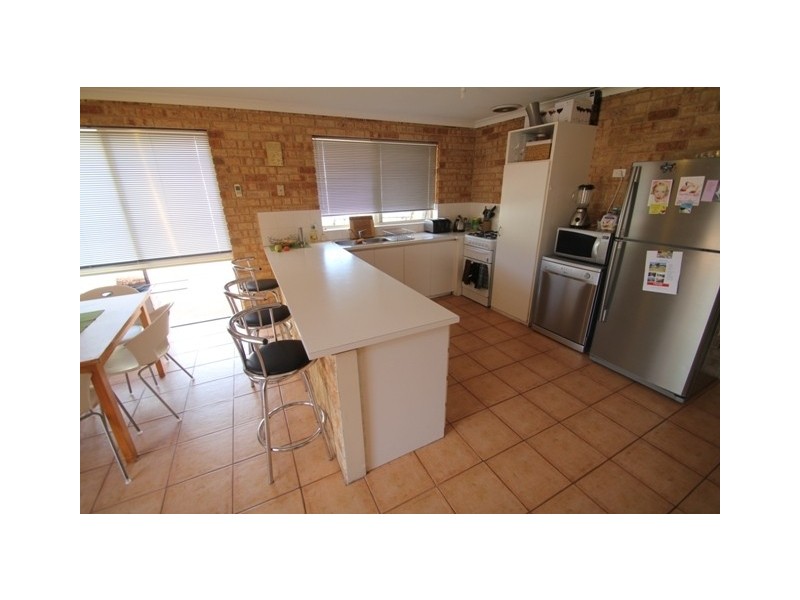 27 Dudley Drive, Usher WA 6230