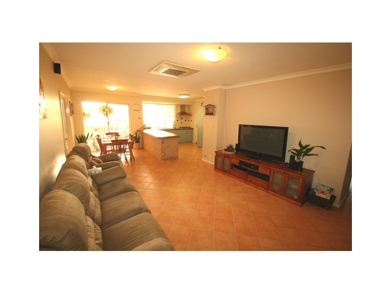 25 Stallard Court, Australind WA 6233