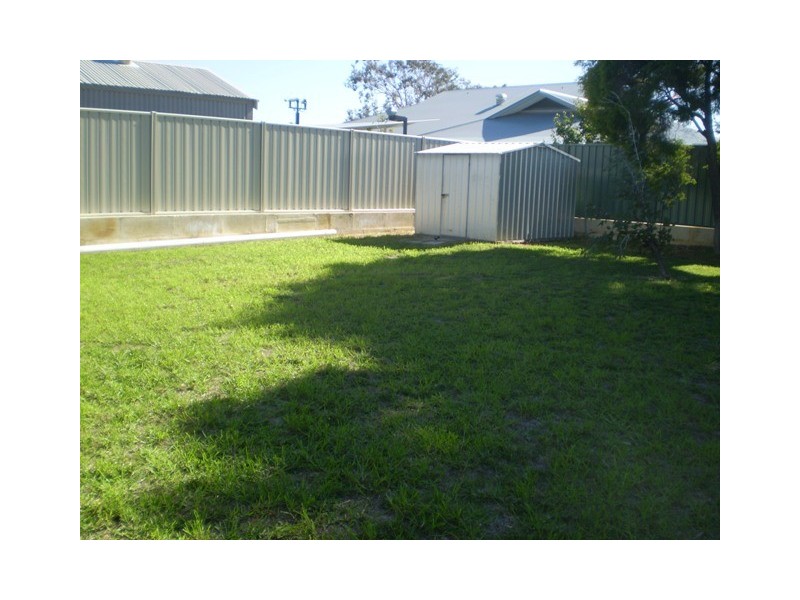 20 Newell Street, Harvey WA 6220