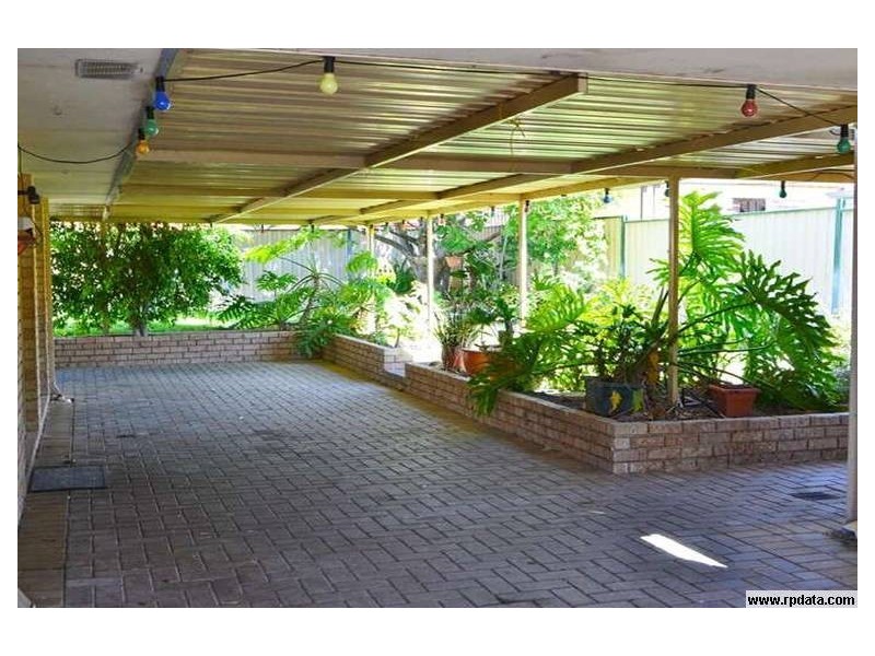 4 Tobin Place, Withers WA 6230