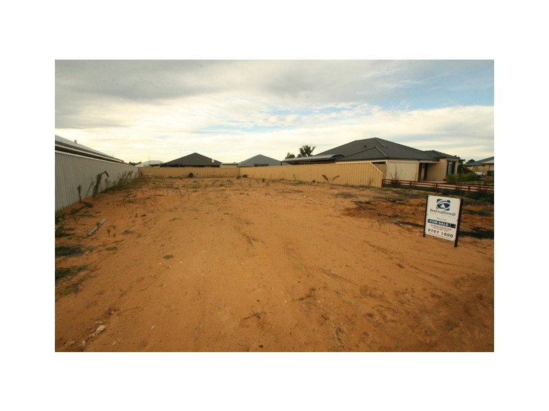 35 Wiroo Loop, Dalyellup WA 6230