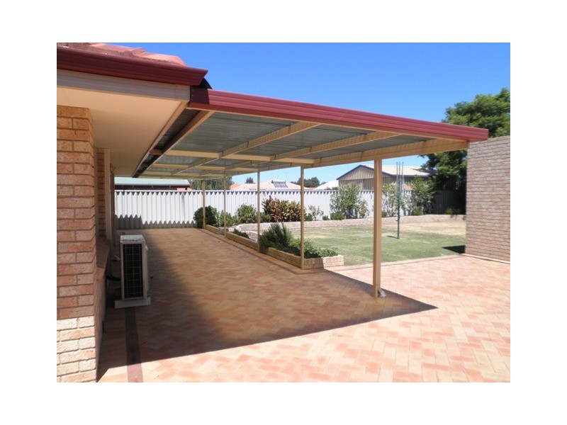 11 Scarlet Drive, Glen Iris WA 6230