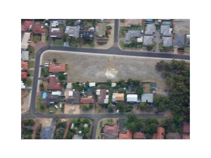 7 Cambrose Avenue, Australind WA 6233