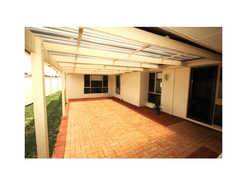 5 Cambrose Avenue, Australind WA 6233