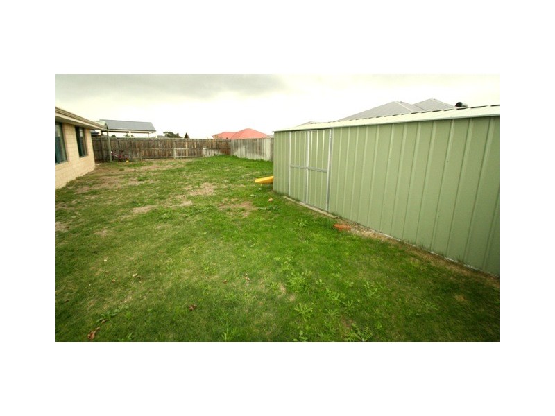 65 Macquarie Drive, Australind WA 6233