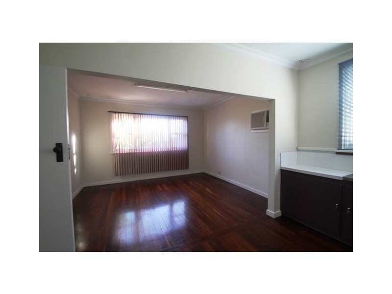 4 Carramar Street, Binningup WA 6233