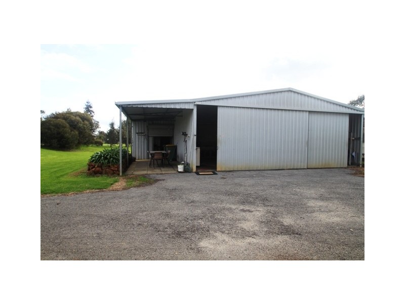 184 Wilson Street, Cookernup WA 6220