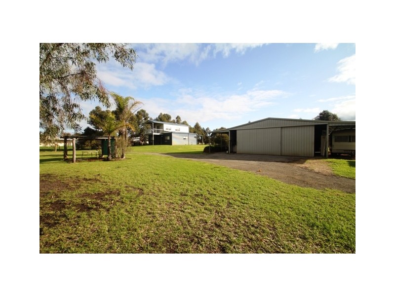 184 Wilson Street, Cookernup WA 6220