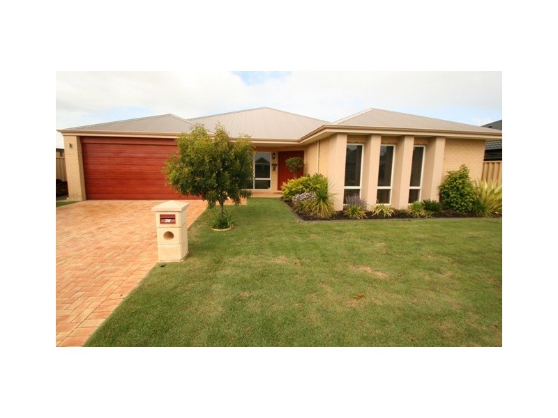 36 Claymore Loop, Dalyellup WA 6230
