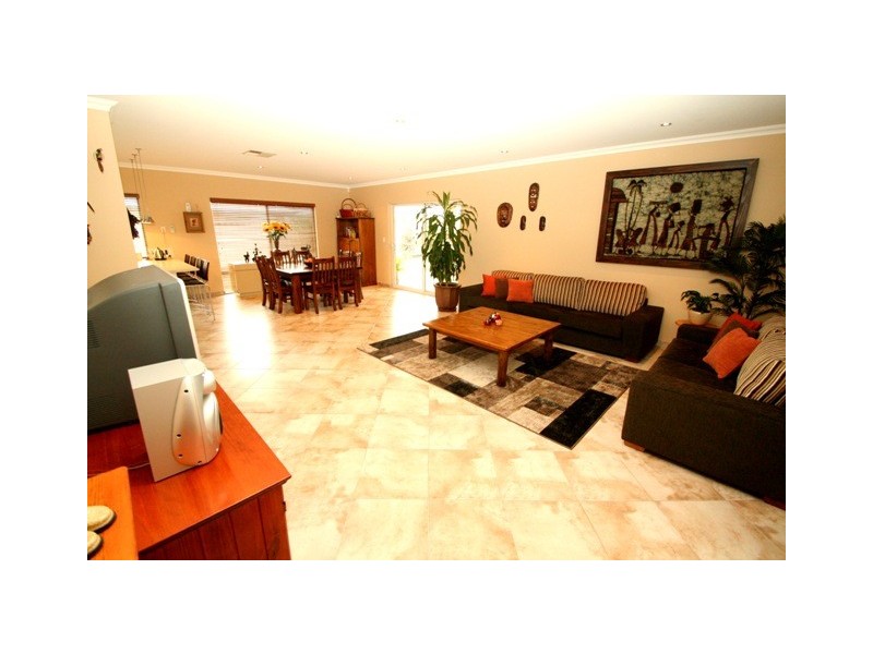 36 Claymore Loop, Dalyellup WA 6230