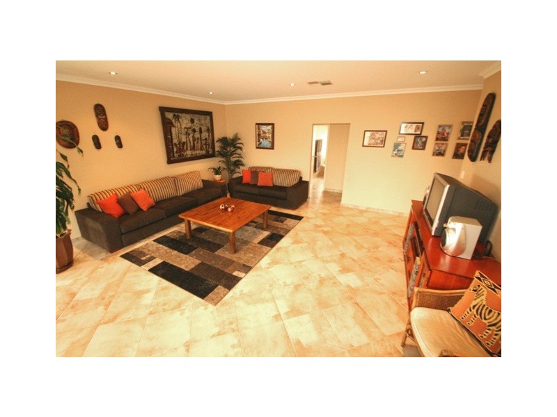 36 Claymore Loop, Dalyellup WA 6230