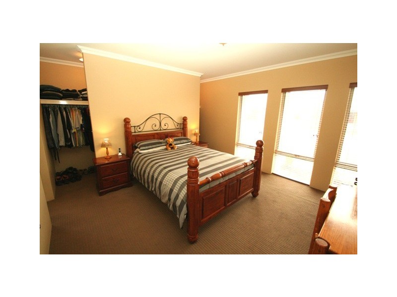 36 Claymore Loop, Dalyellup WA 6230