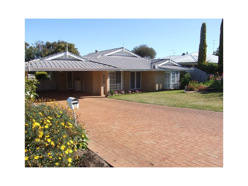 17 Valentine Way, Australind WA 6233
