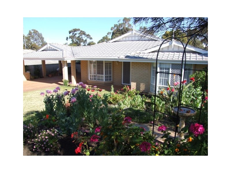 17 Valentine Way, Australind WA 6233