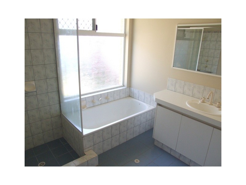 17 Valentine Way, Australind WA 6233