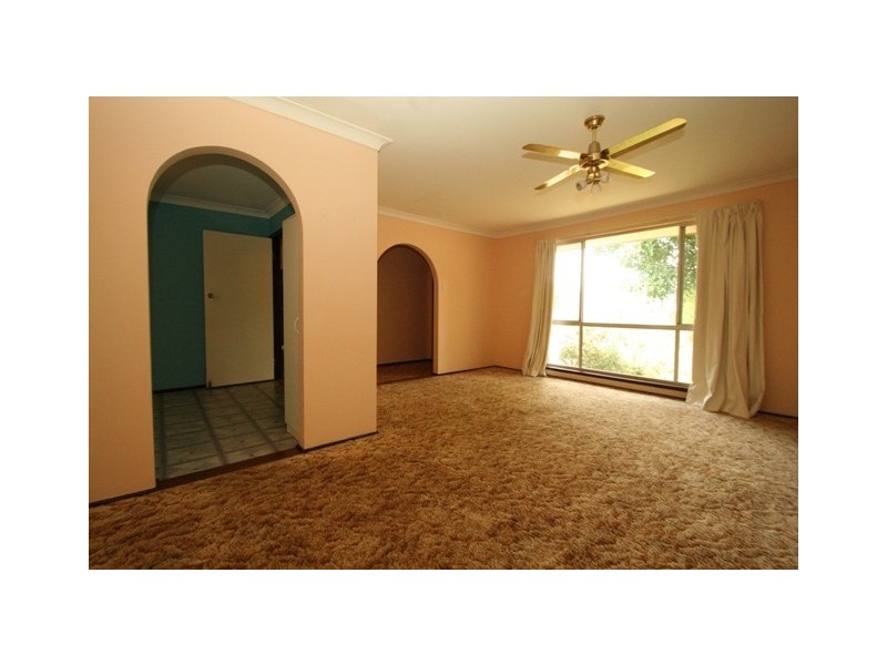 1 Hockins Place, Australind WA 6233