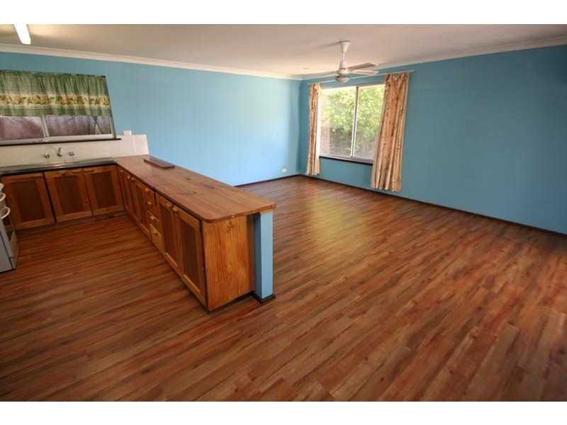 1 Hockins Place, Australind WA 6233