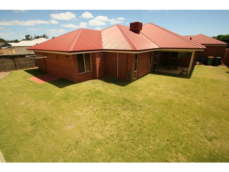 45 Lawson Road, Dalyellup WA 6230