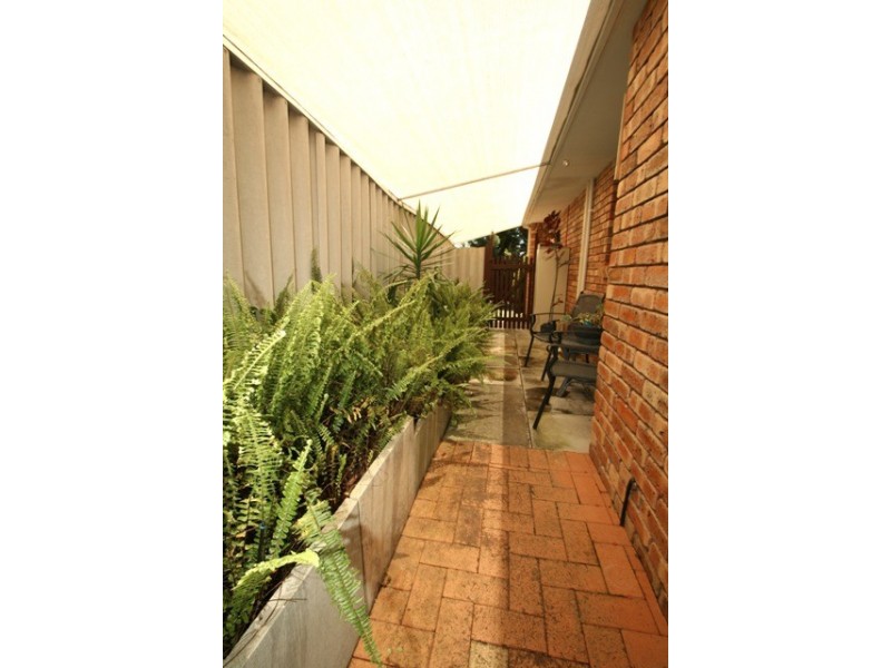 6 Hughlings Place, Australind WA 6233
