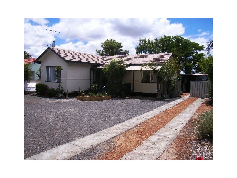 20 Uduc Road, Harvey WA 6220