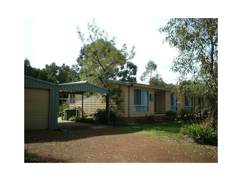 4 Reef Place, Australind WA 6233